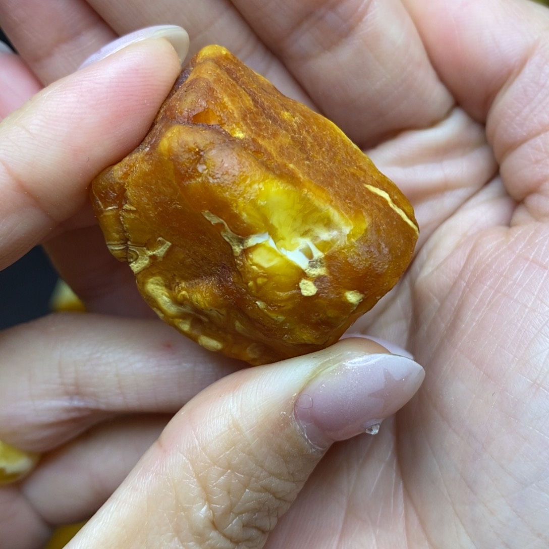 未镶嵌定制蜜蜡四**墟胖