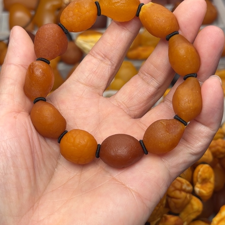 琥珀未镶嵌裸石天然蜜蜡手串