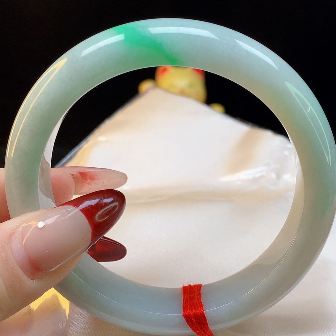 翡翠手镯未镶嵌天然翡翠5181