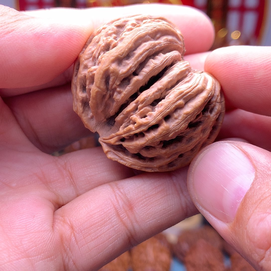 文玩核桃把件阿****神东北楸子文玩核桃