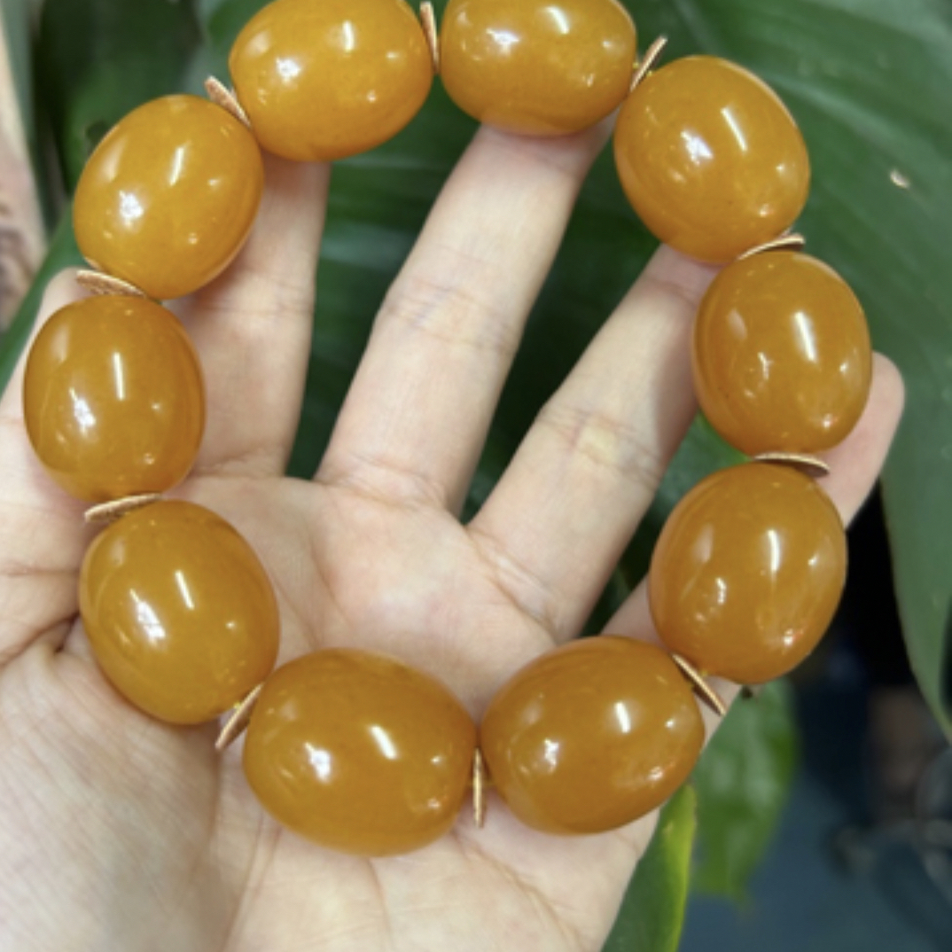 【质检发货】鸡油黄20mm枣珠手串多样性发其一