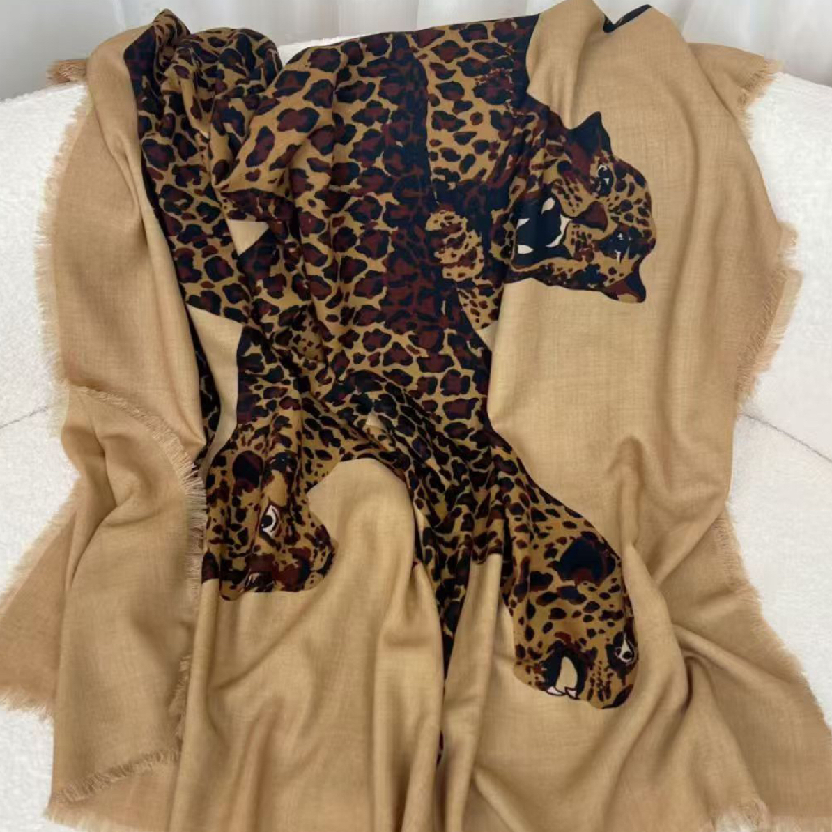 丝纡---老钱风金钱豹围巾秋冬季新款高级感羊毛披肩百搭披肩135cm