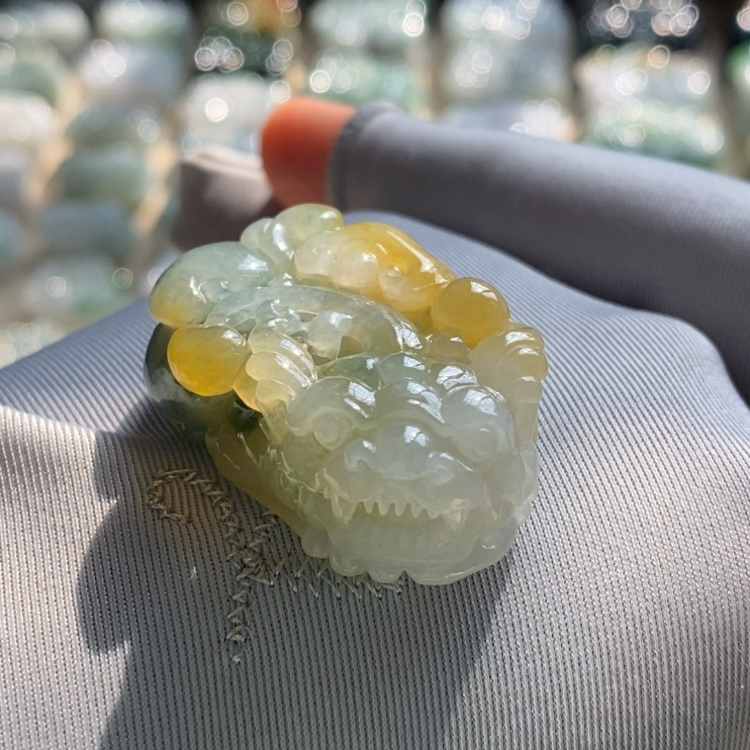 翡翠未镶嵌颈饰天然翡翠貔貅吊坠