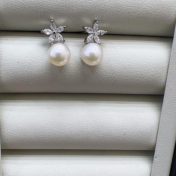 淡水珍珠颈饰银S925镶嵌