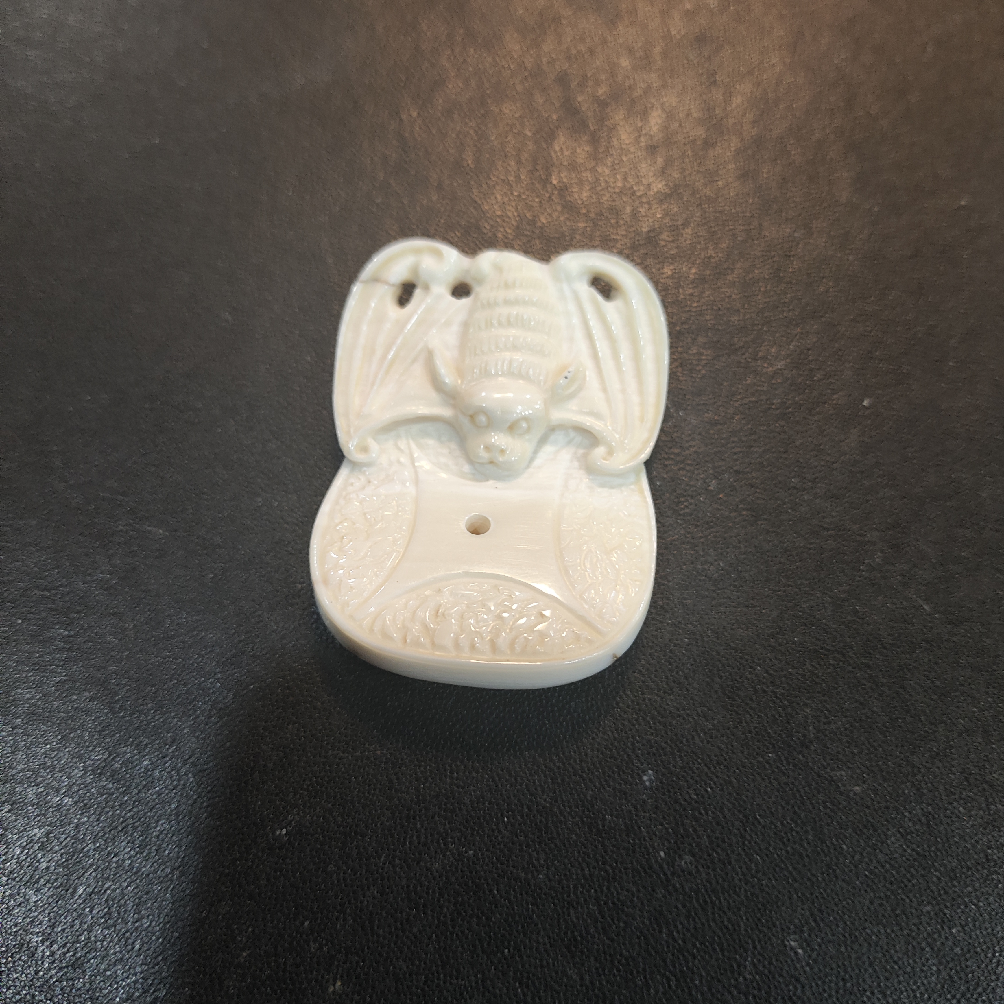 猛犸约9克雕刻件HZ587