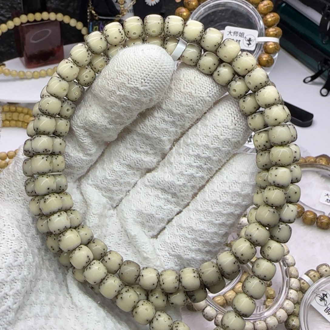 *****星月菩提手串，一物一图