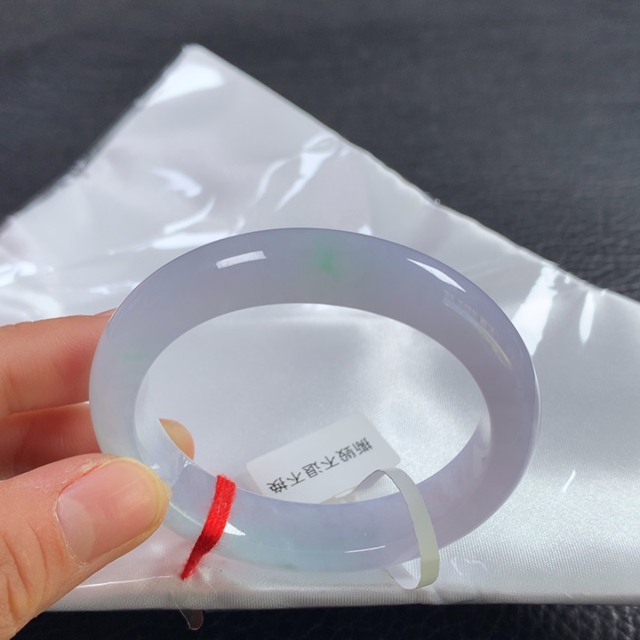 翡翠未镶嵌手镯（贵妃镯）51圈