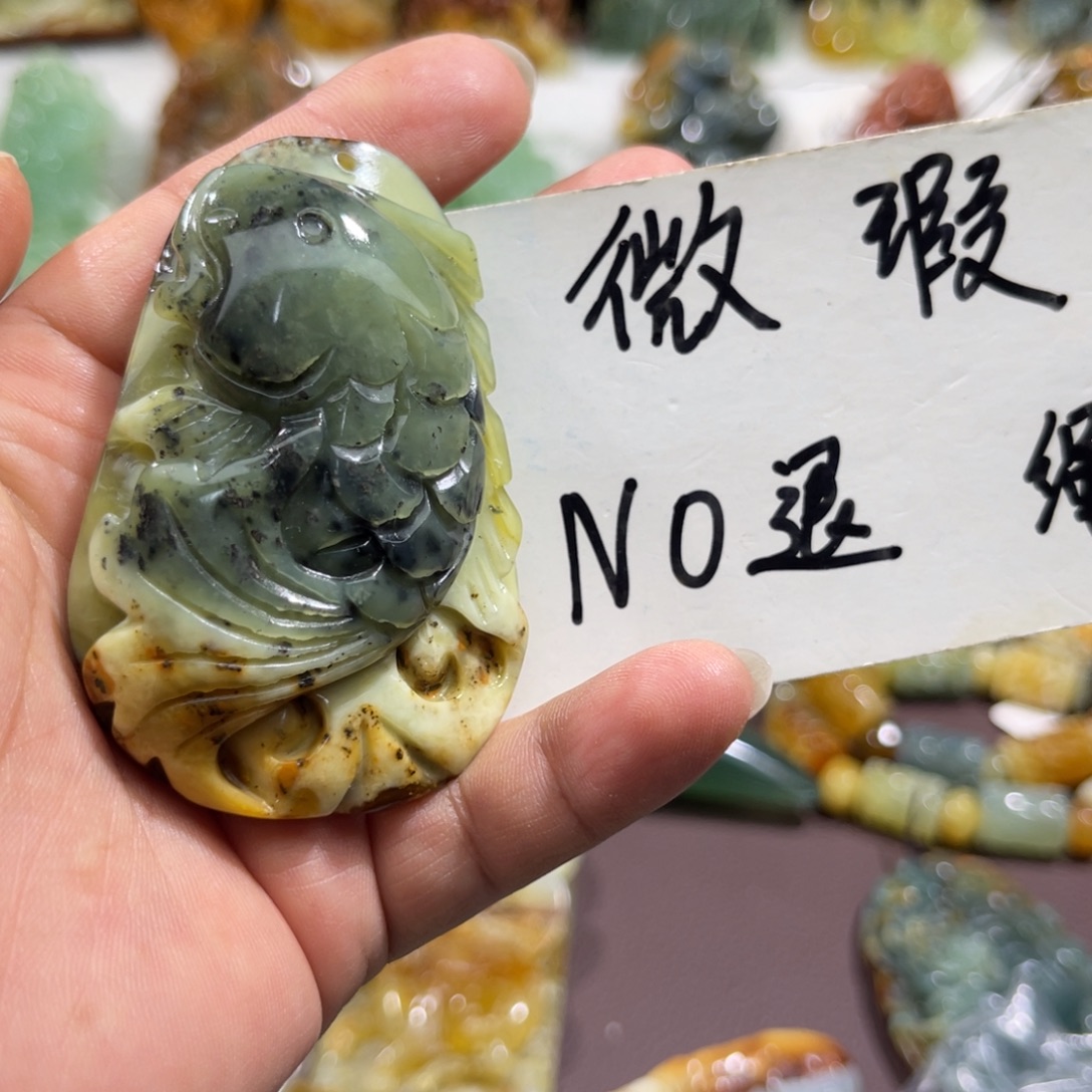 未镶嵌蛇纹石玉颈饰