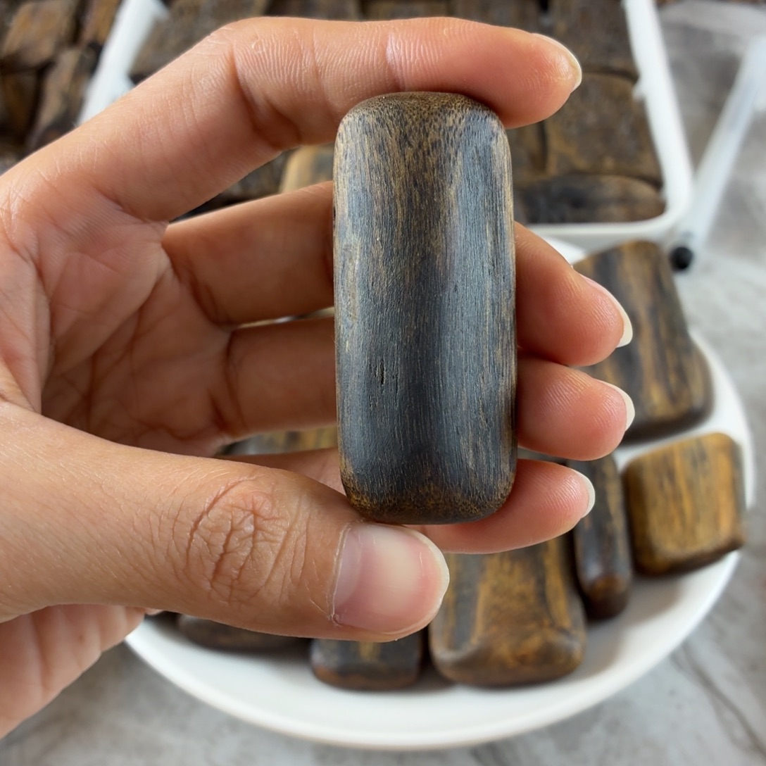 沉香碎屑沉香平安无事牌9.8g