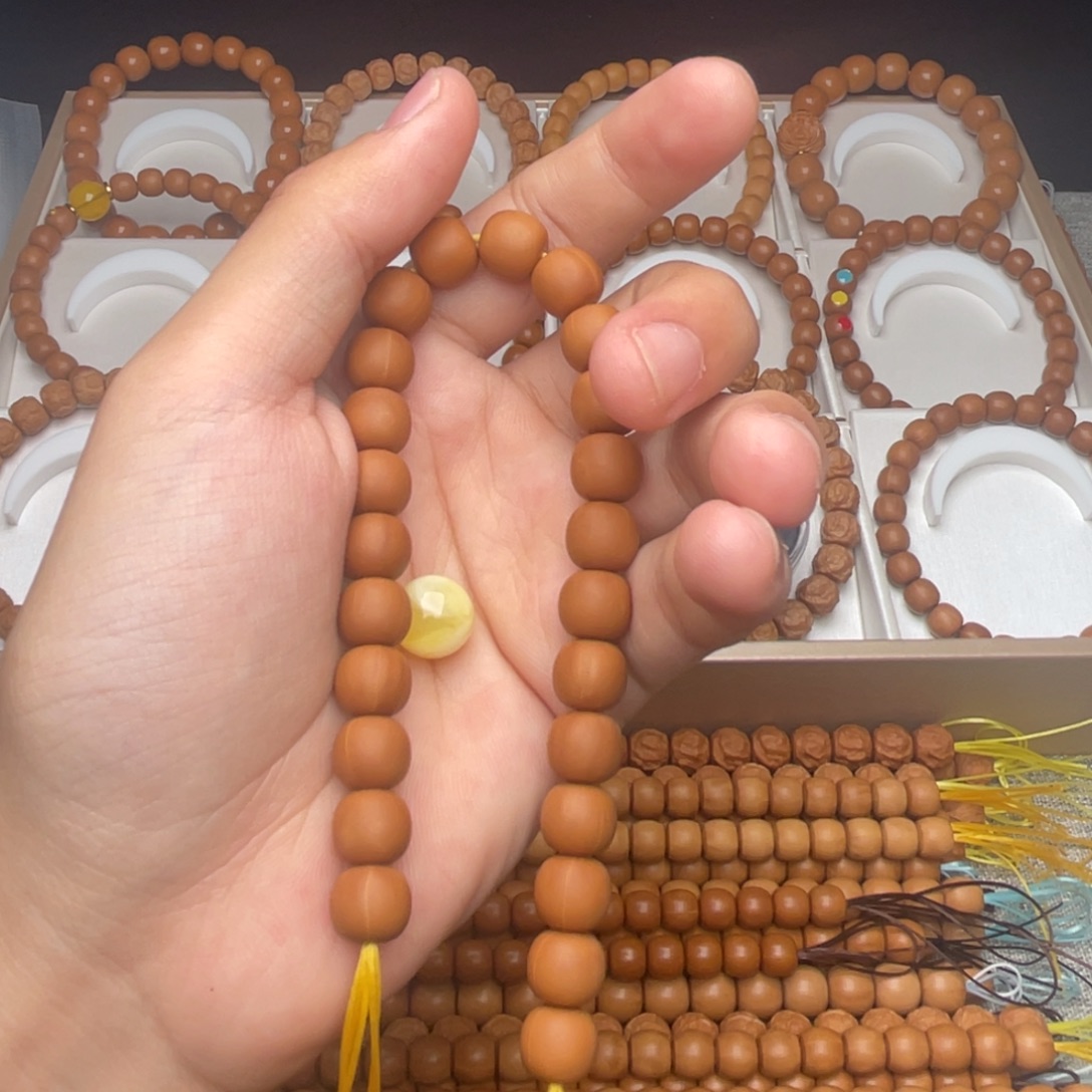 劉***钊手串猴头核桃微瑕老型手串