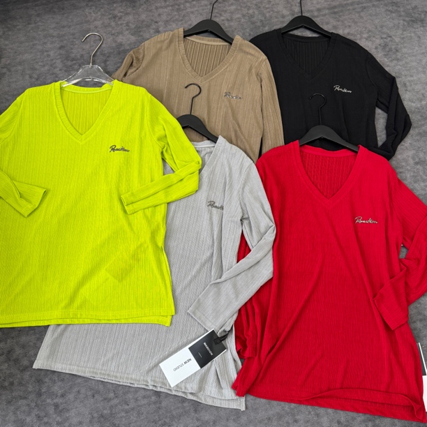 大清仓！彩色宽松中长款V领显瘦洋气衫