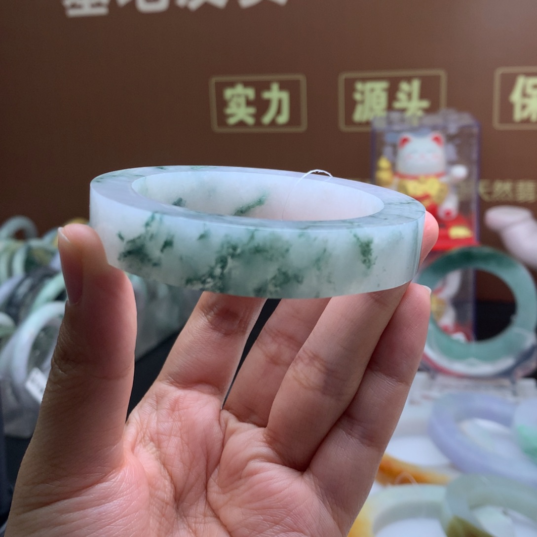 定制翡翠手镯未镶嵌冰飘花