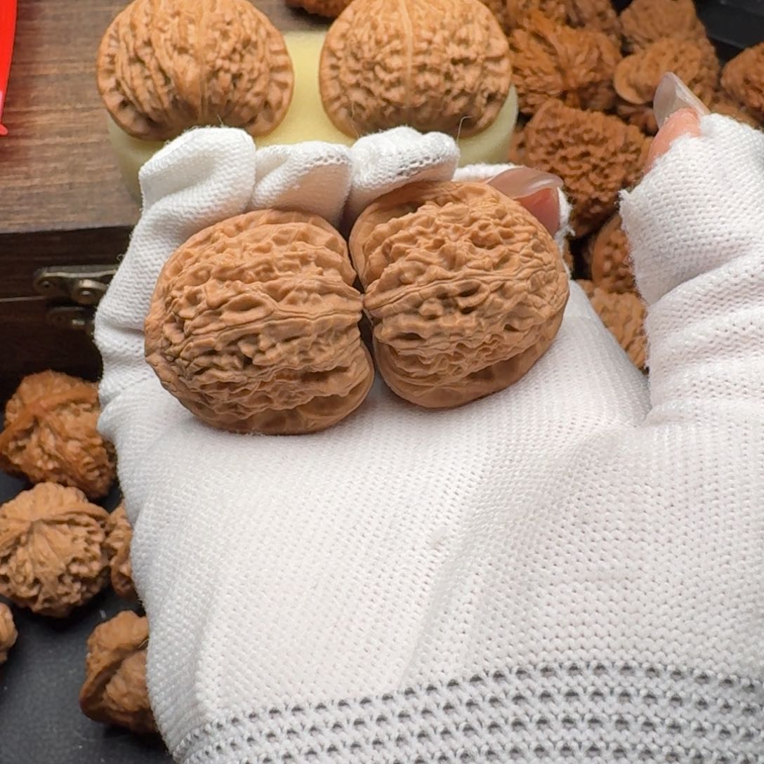 文玩核桃吊坠1****134三角白