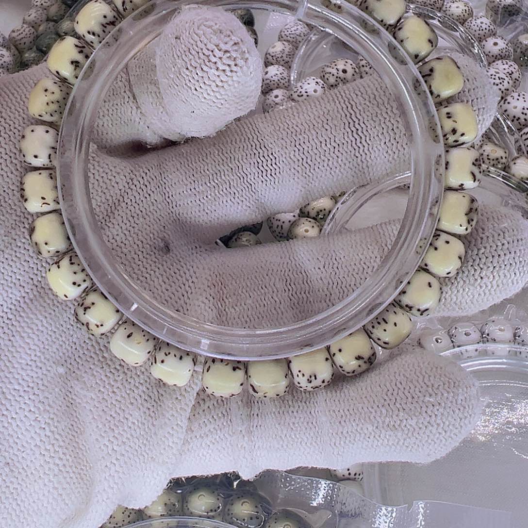 星月菩提手串河豚