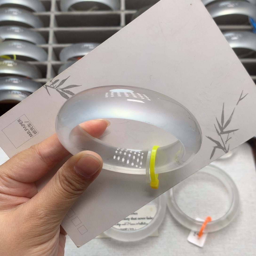 石英质玉未镶嵌手镯2A56