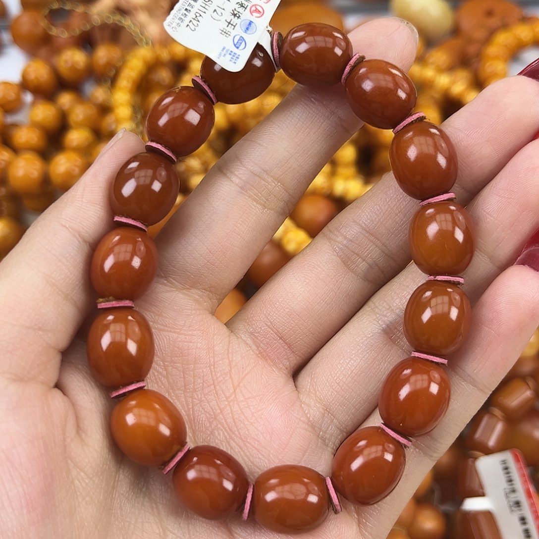 琥珀颈饰未镶嵌蜜蜡