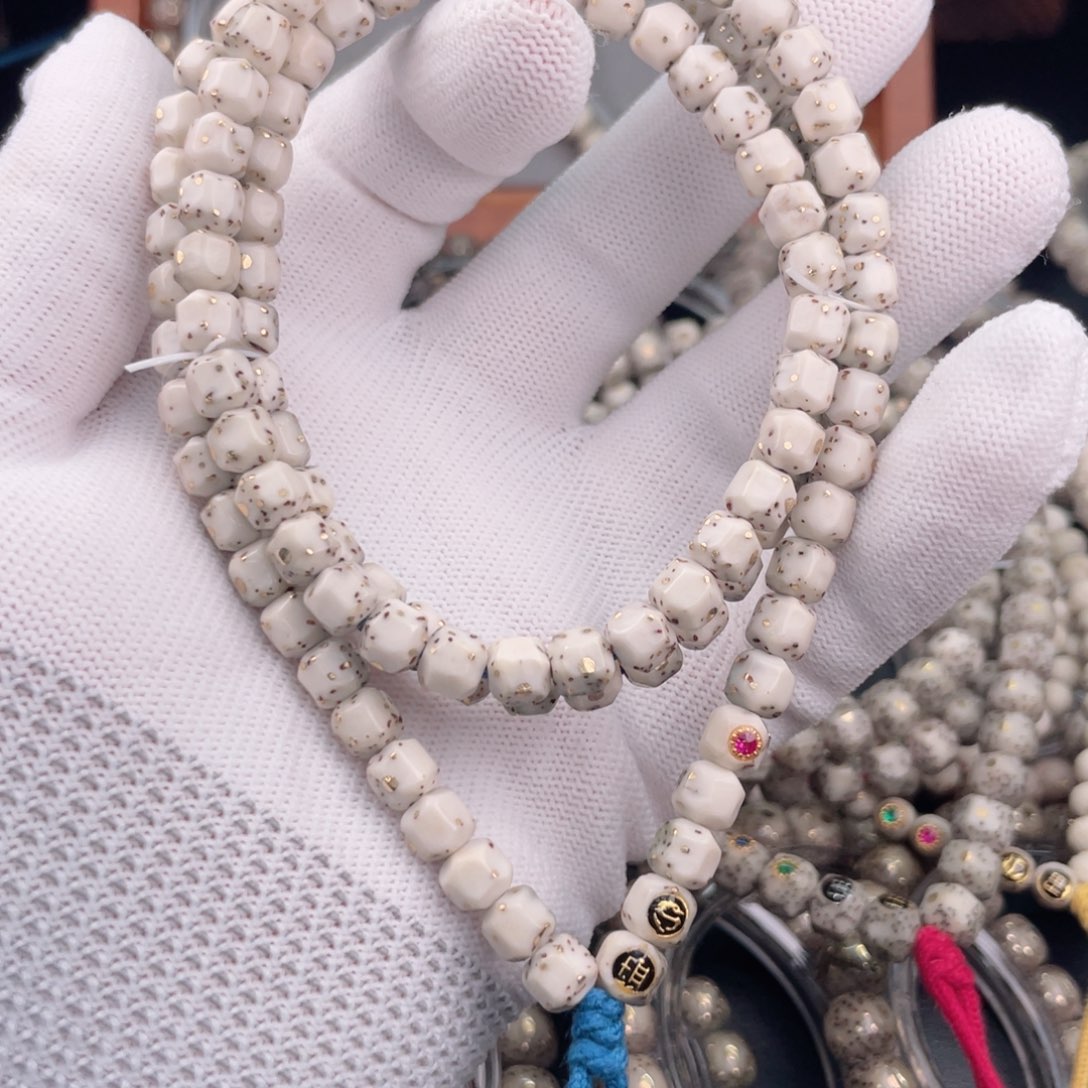 和***尘手串星月菩提星月