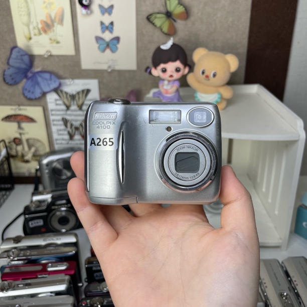 9新 Nikon/尼康 尼康e4100 功能正常 送内存卡读卡器