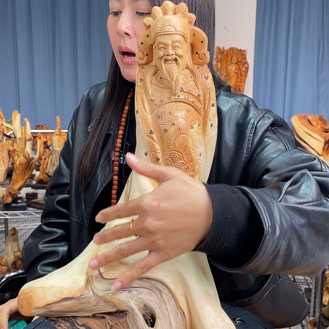 柏木（崖柏）随型艺术根雕