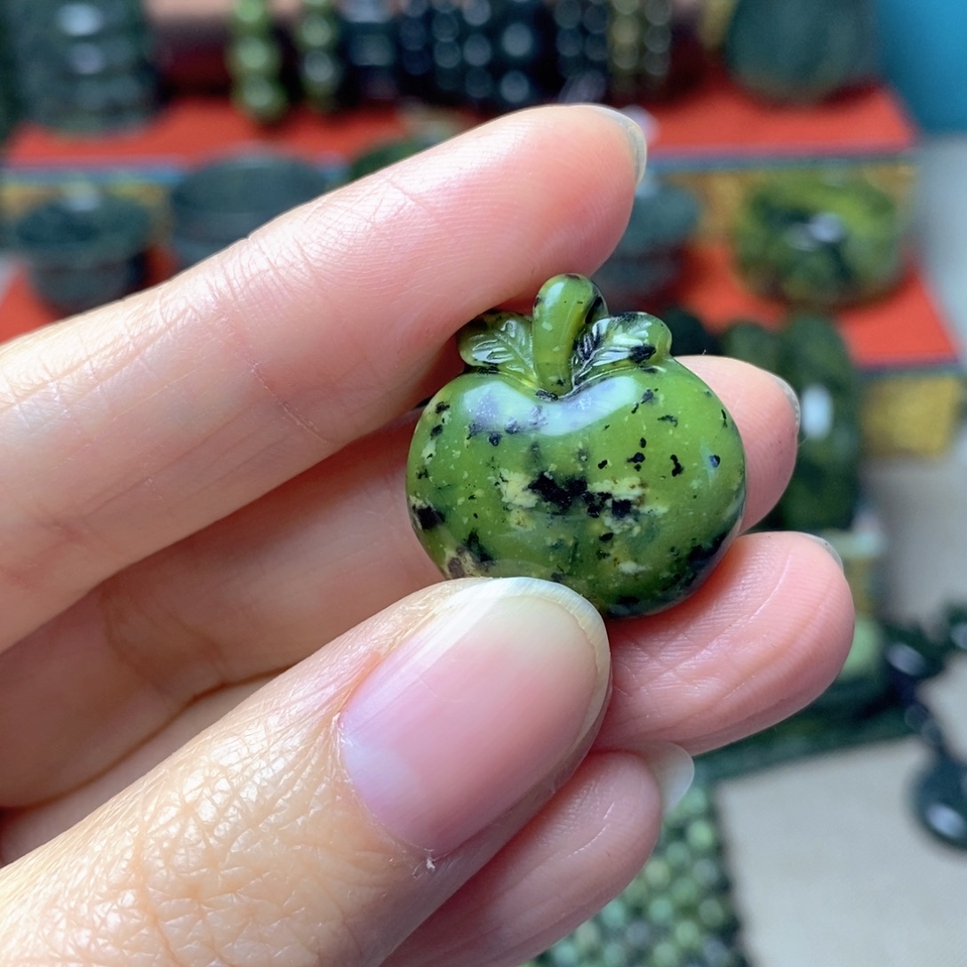 小***f非金属吊坠苹果111