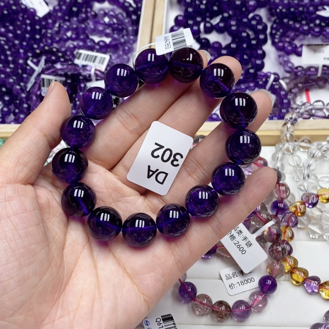 水晶多样性发一未镶嵌S****。