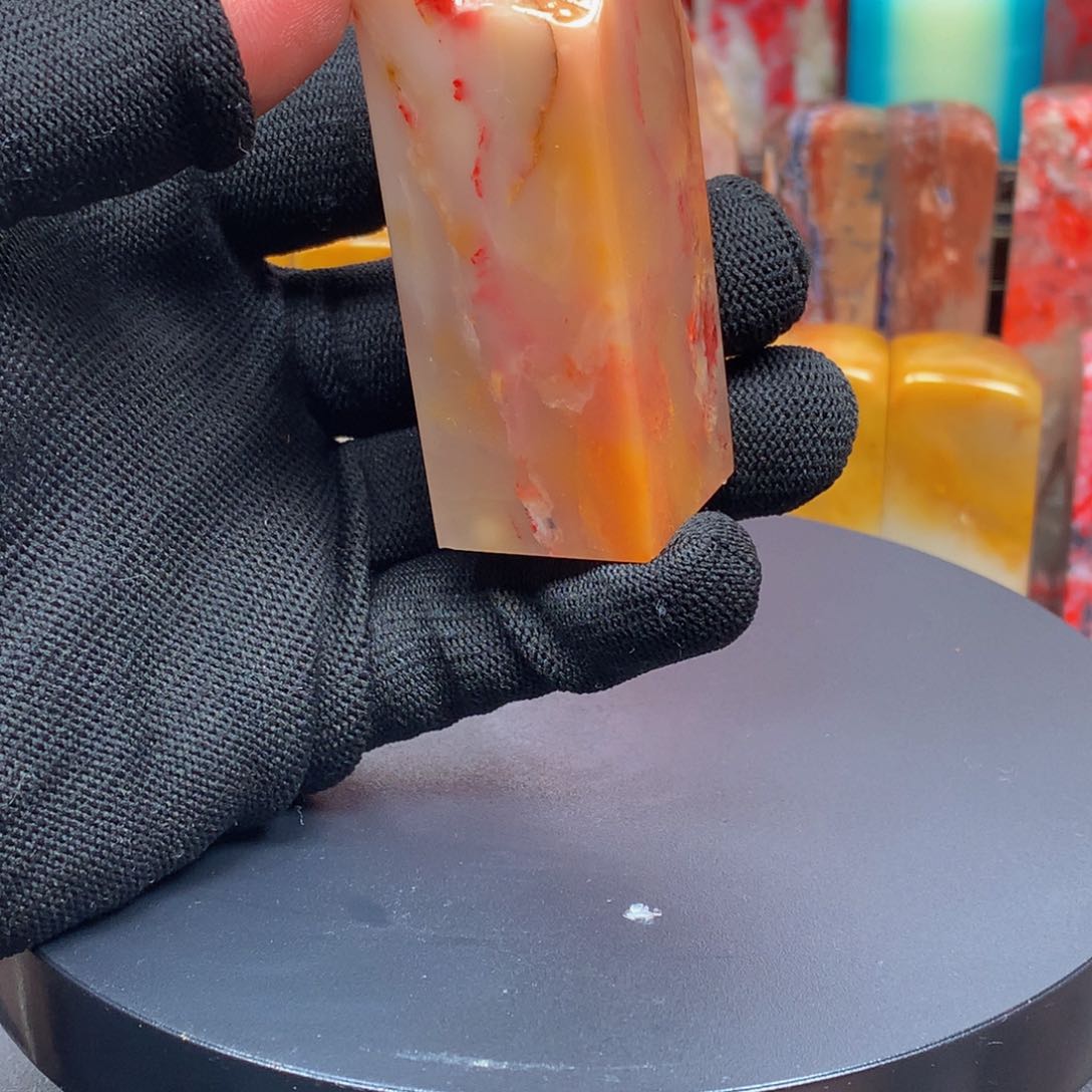 昌化石鸡血石印章