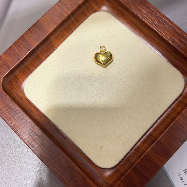 足金999小爱心吊坠可穿皮绳穿链子5D硬金工艺亮面款