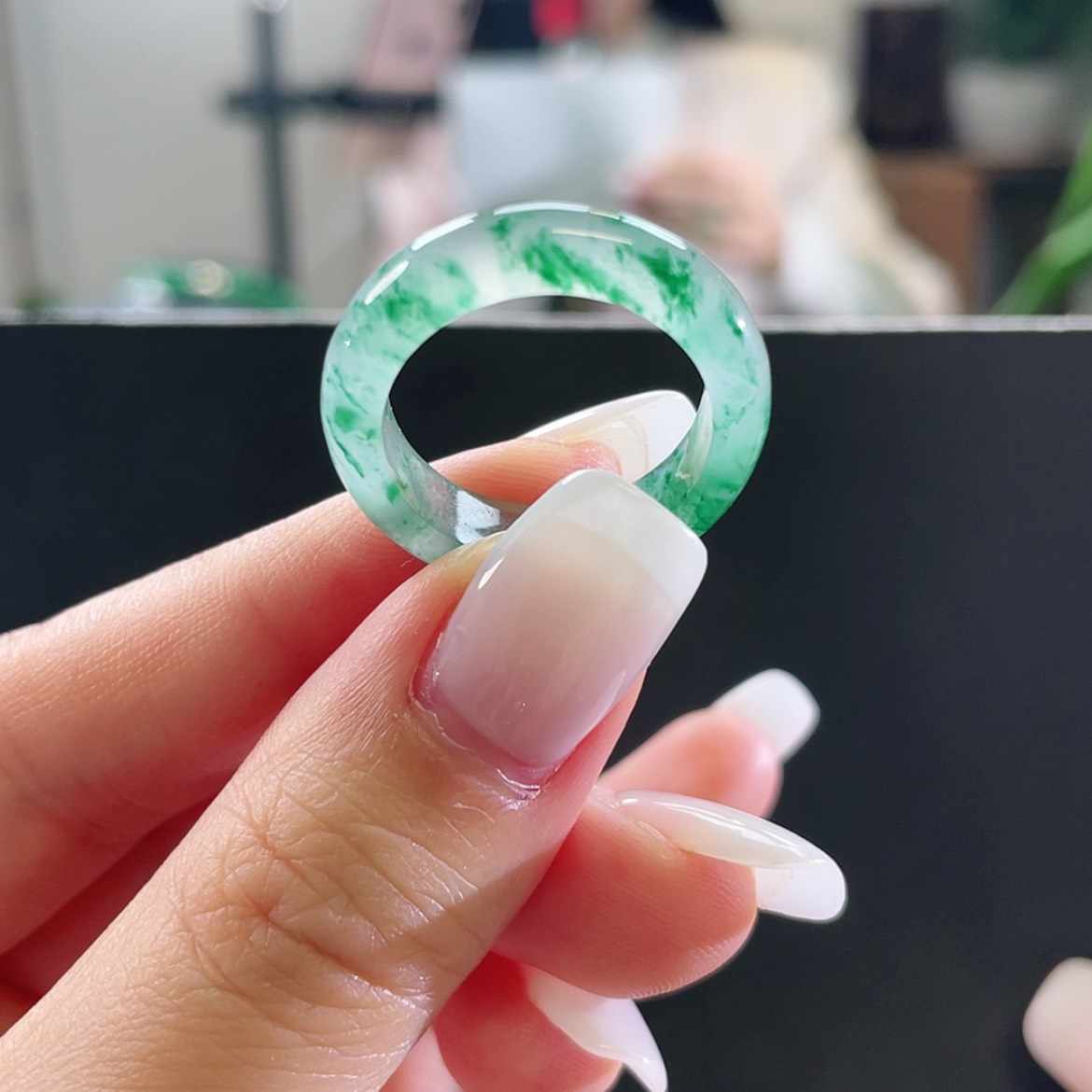 【闪购商品】未镶嵌石英质玉戒指