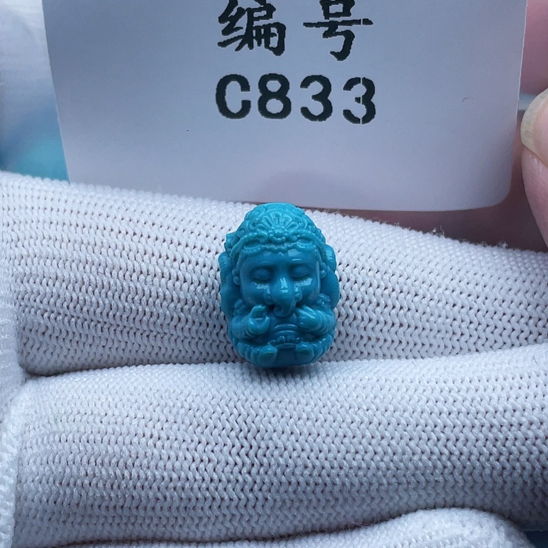 N***g绿松石未镶嵌珠宝奇石