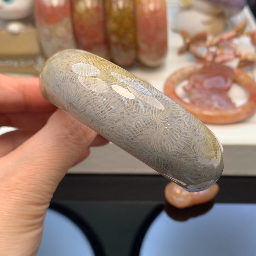 硅化珊瑚（珊瑚玉）手镯未镶嵌60.7口原500