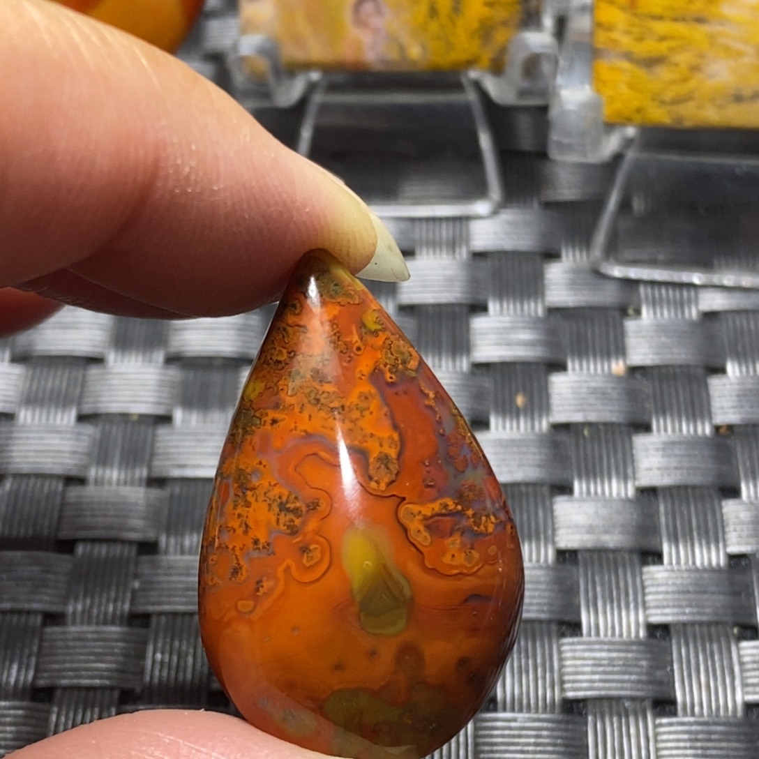 玛瑙/玉髓颈饰未镶嵌牛*虎