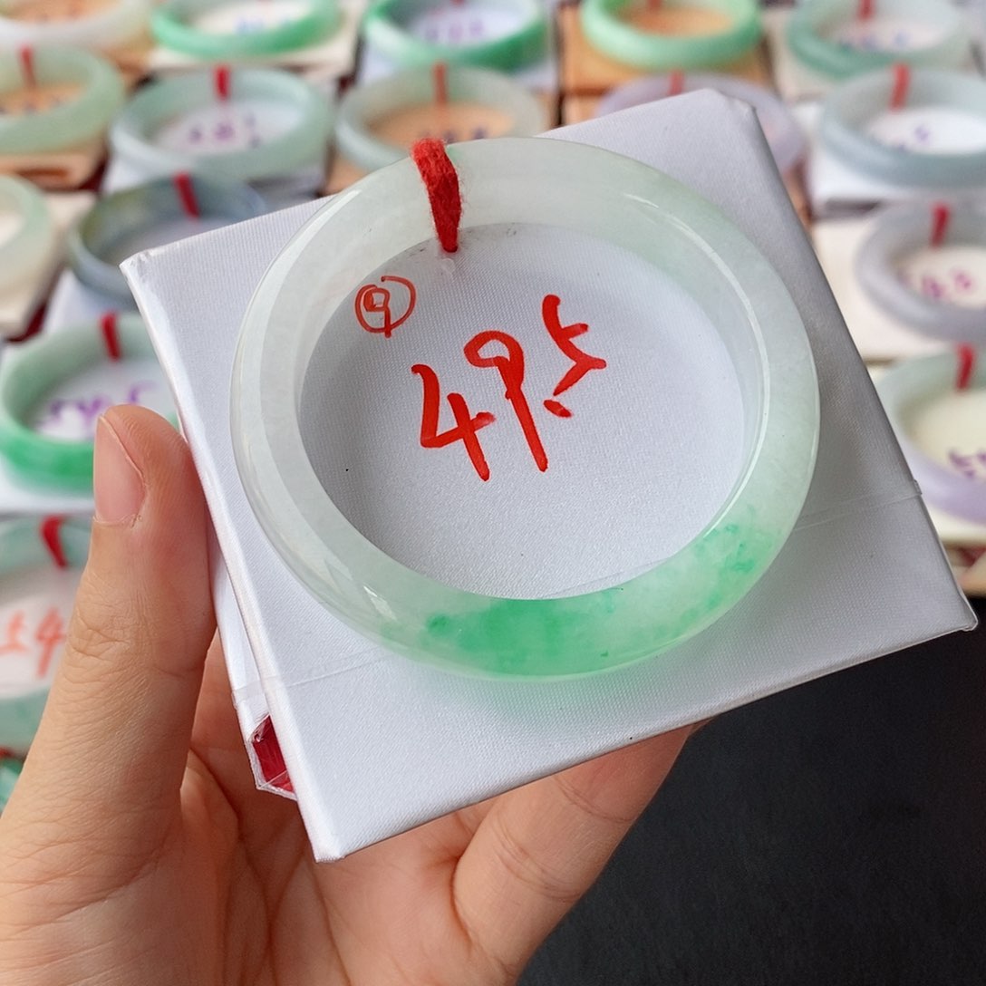 翡翠手镯未镶嵌9号