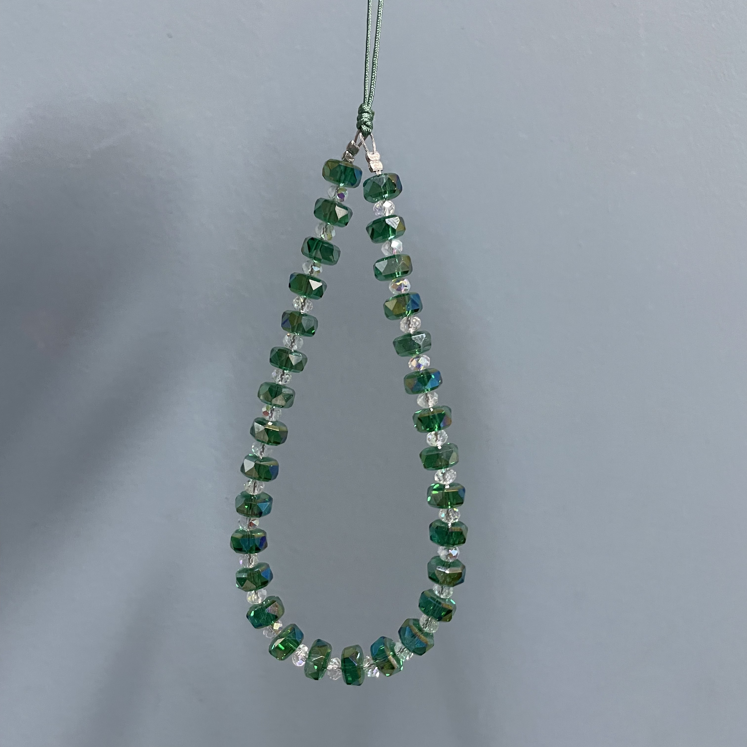 手腕绳款孔绿色车轮珠手机链H319