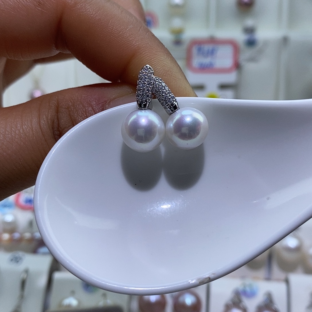 淡水珍珠吊坠(赠链)银S925镶嵌