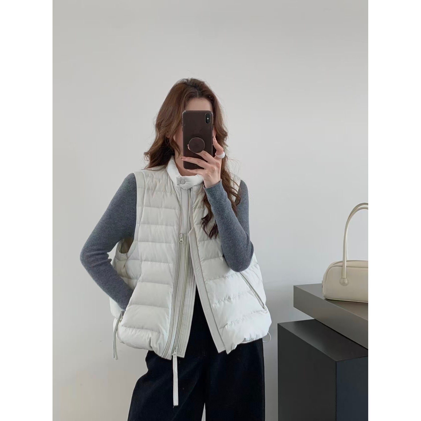 简约纯色90白鸭绒羽绒马甲JYYRLX85029