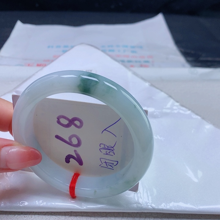 翡翠手镯未镶嵌55565656