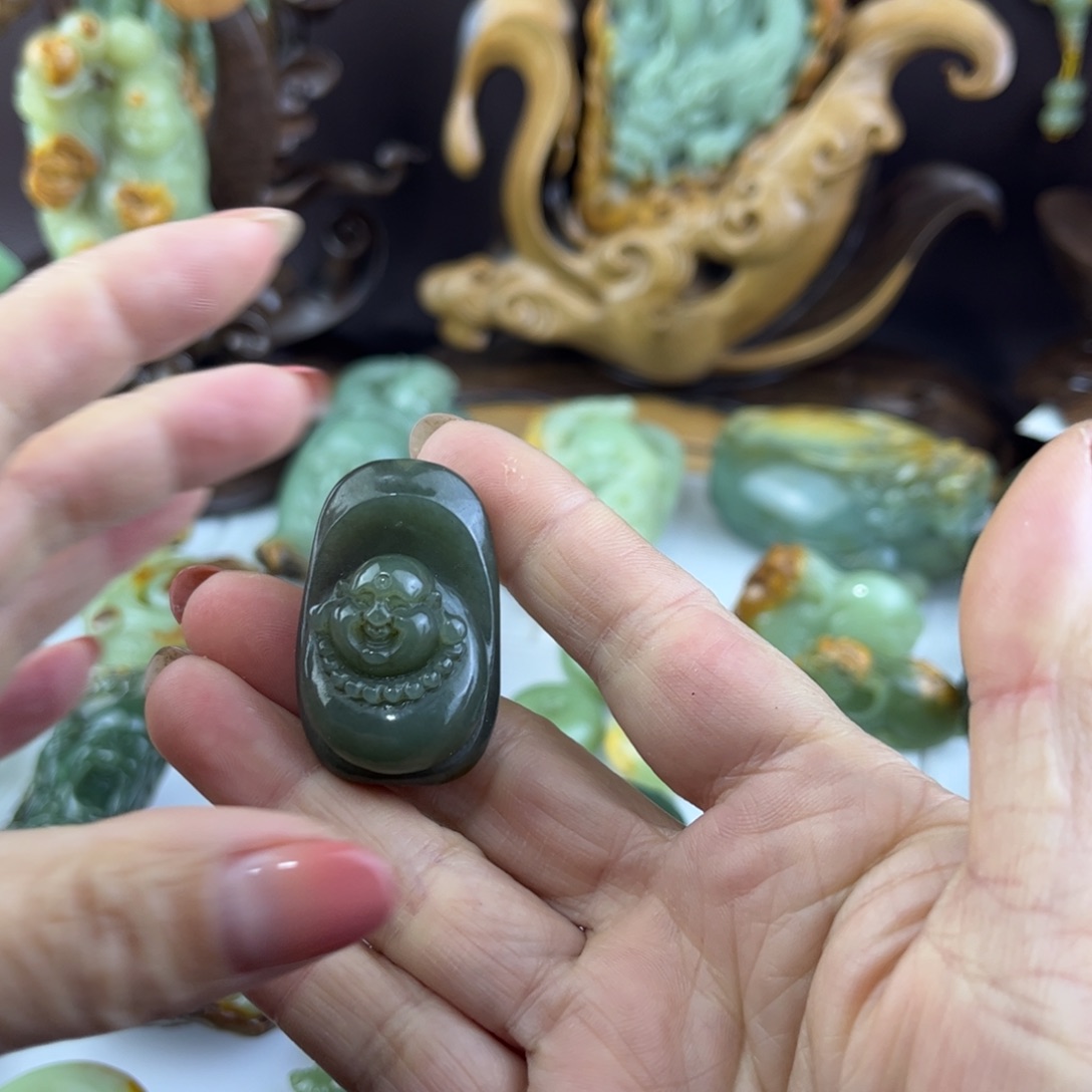 岫岩河磨玉（透闪石质玉）挂件未镶嵌