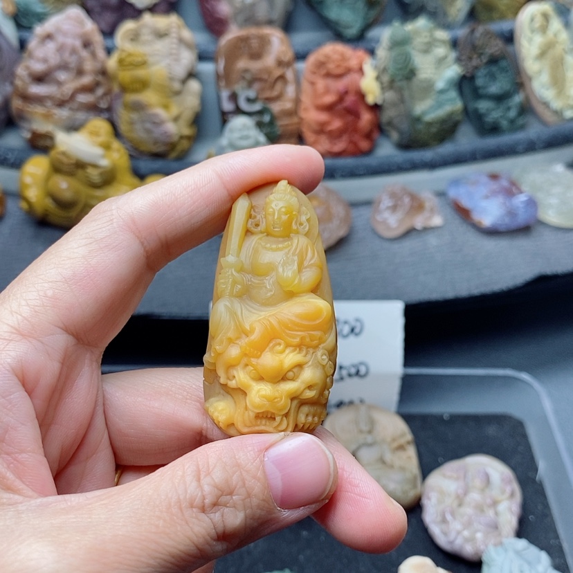 【闪购商品】定制石英质玉吊坠未镶嵌