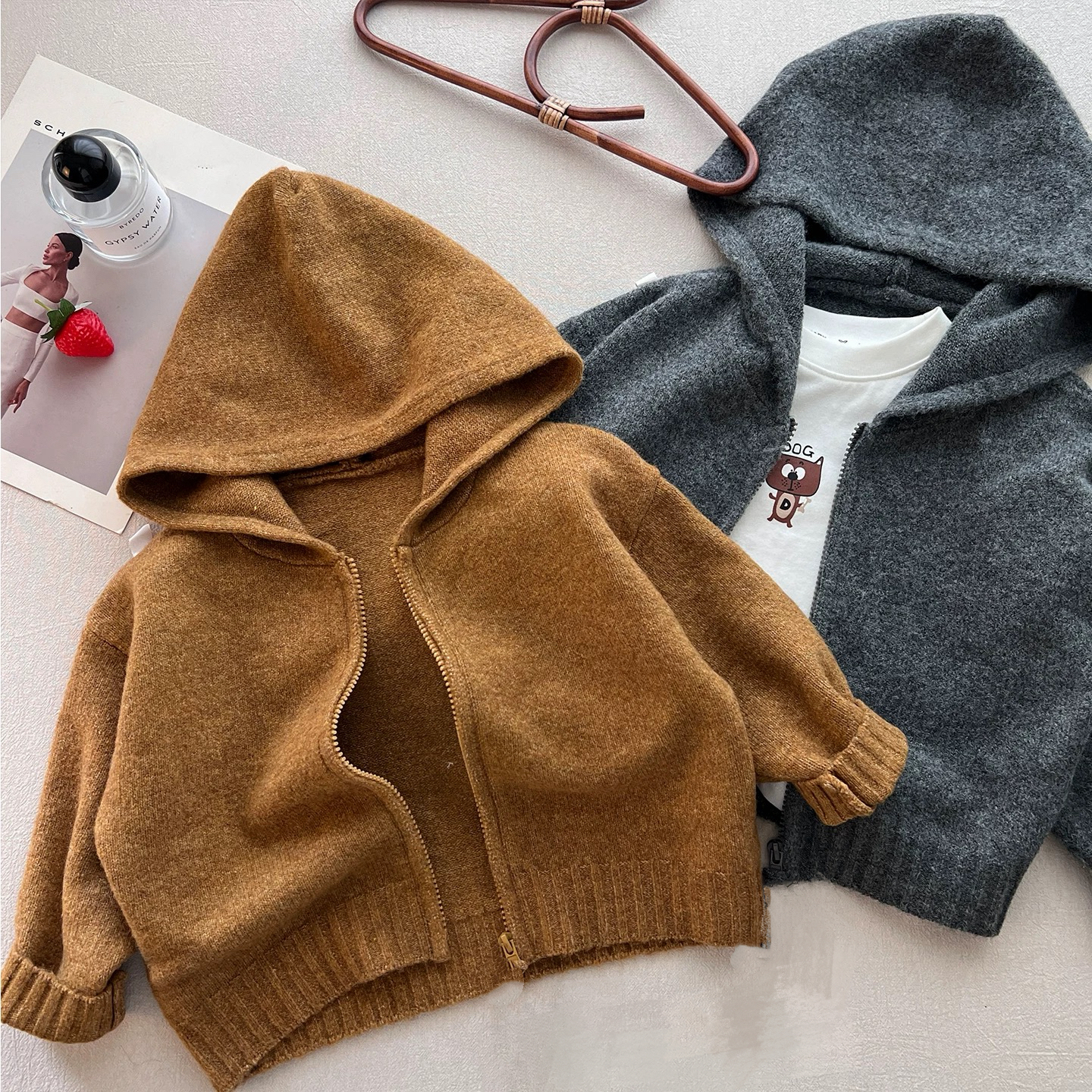 儿童男女宝韩系雪花纯色连帽开衫