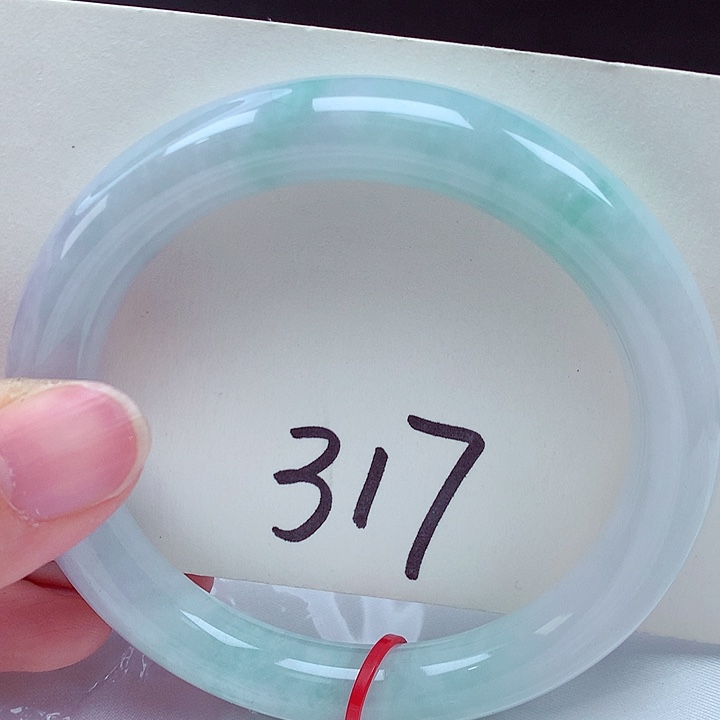 翡翠未镶嵌手镯翡翠