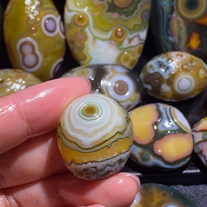 玛瑙/玉髓未镶嵌珠宝奇石105