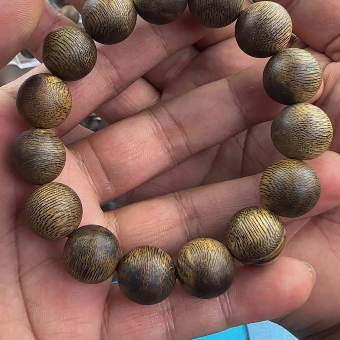 沉香手串卡1.5圆珠单圈