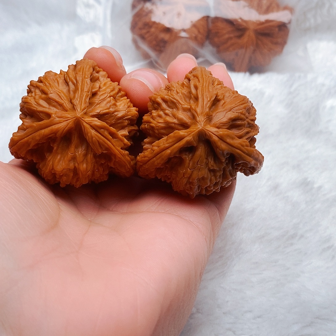 小***蛋吊坠文玩核桃三棱