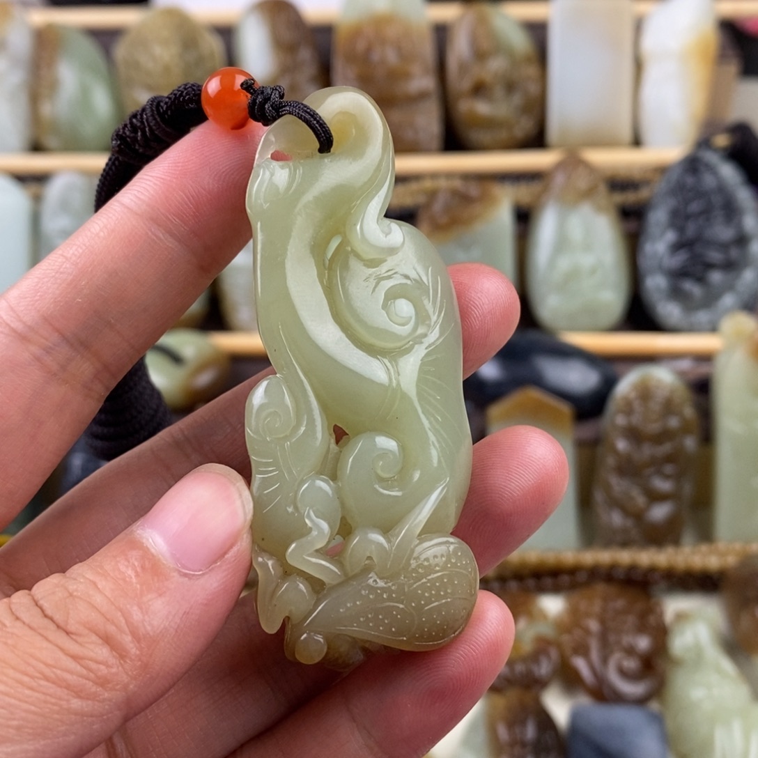 颈饰未镶嵌和田玉