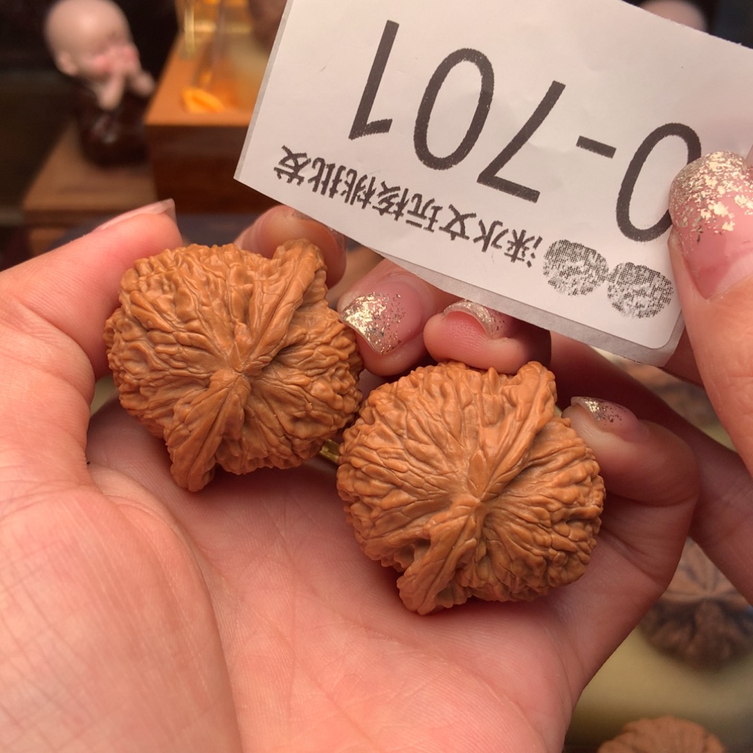 文玩核桃把件38球白