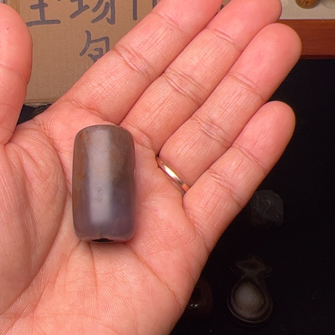 震***勒玛瑙/玉髓未镶嵌配饰