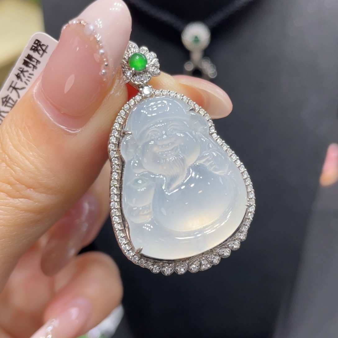 翡翠颈饰18K金镶嵌天然缅甸翡翠a货