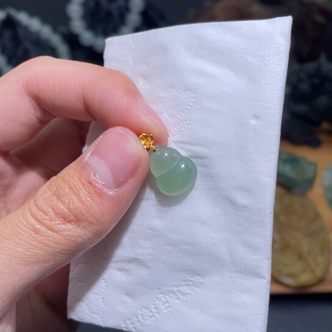 定制翡翠18K金镶嵌吊坠