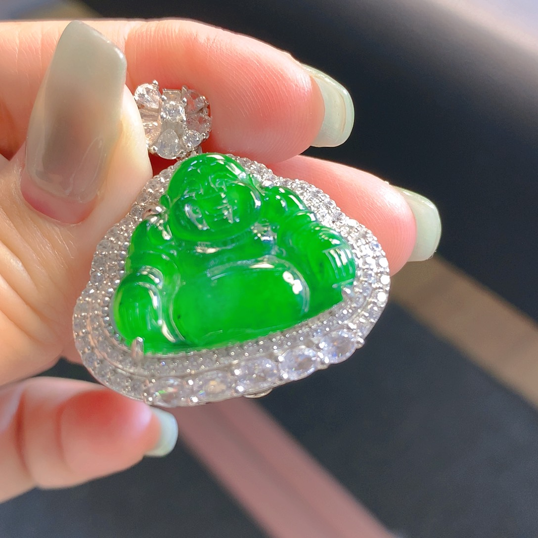 翡翠颈饰银S925镶嵌翡翠