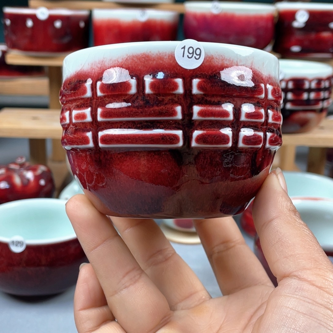 颜***辰瓷片纯手工制作…………